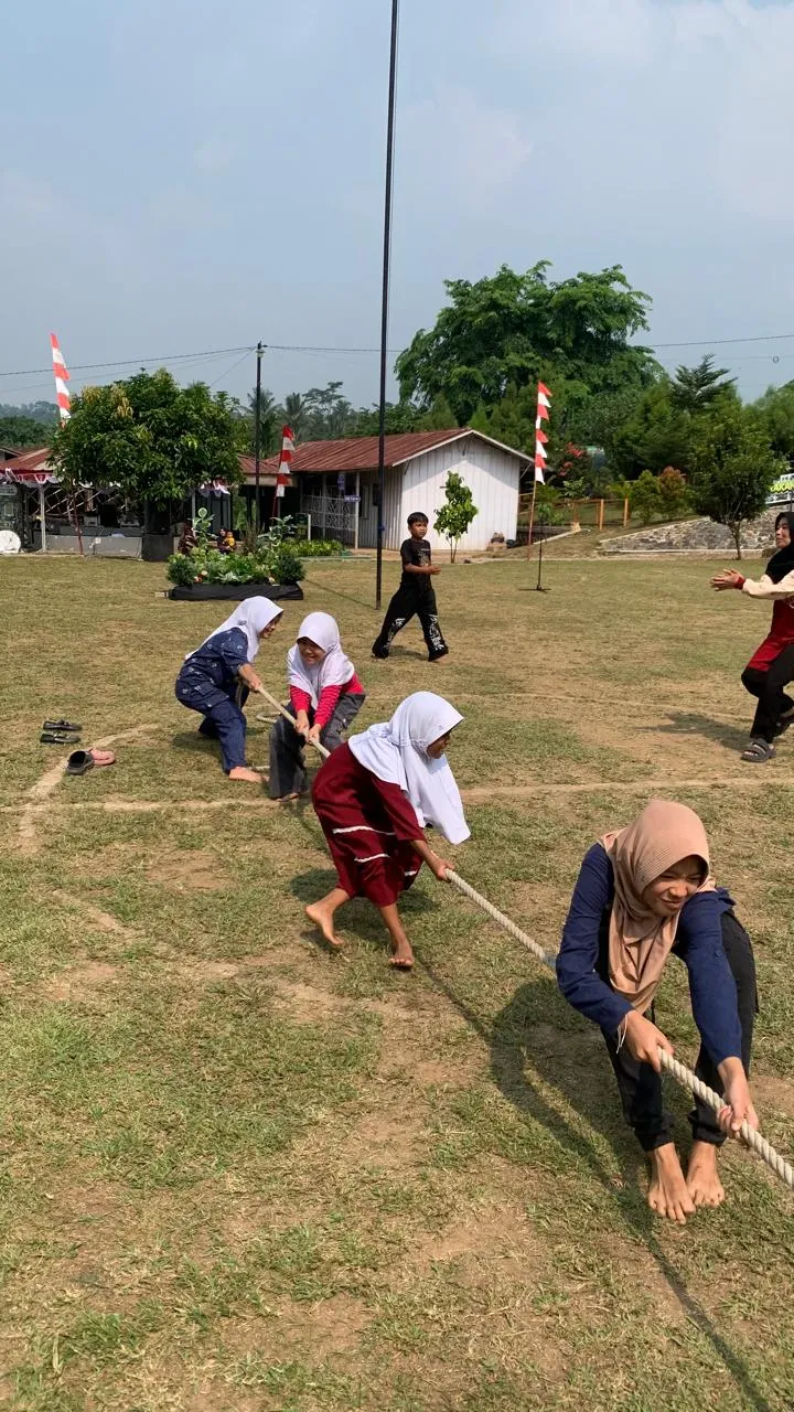 Merayakan Kemerdekaan dengan Aksi Nyata Bersama MMB dan TI Wargi Pikeun Wargi dalam Wargi Mibanda Aksi #1