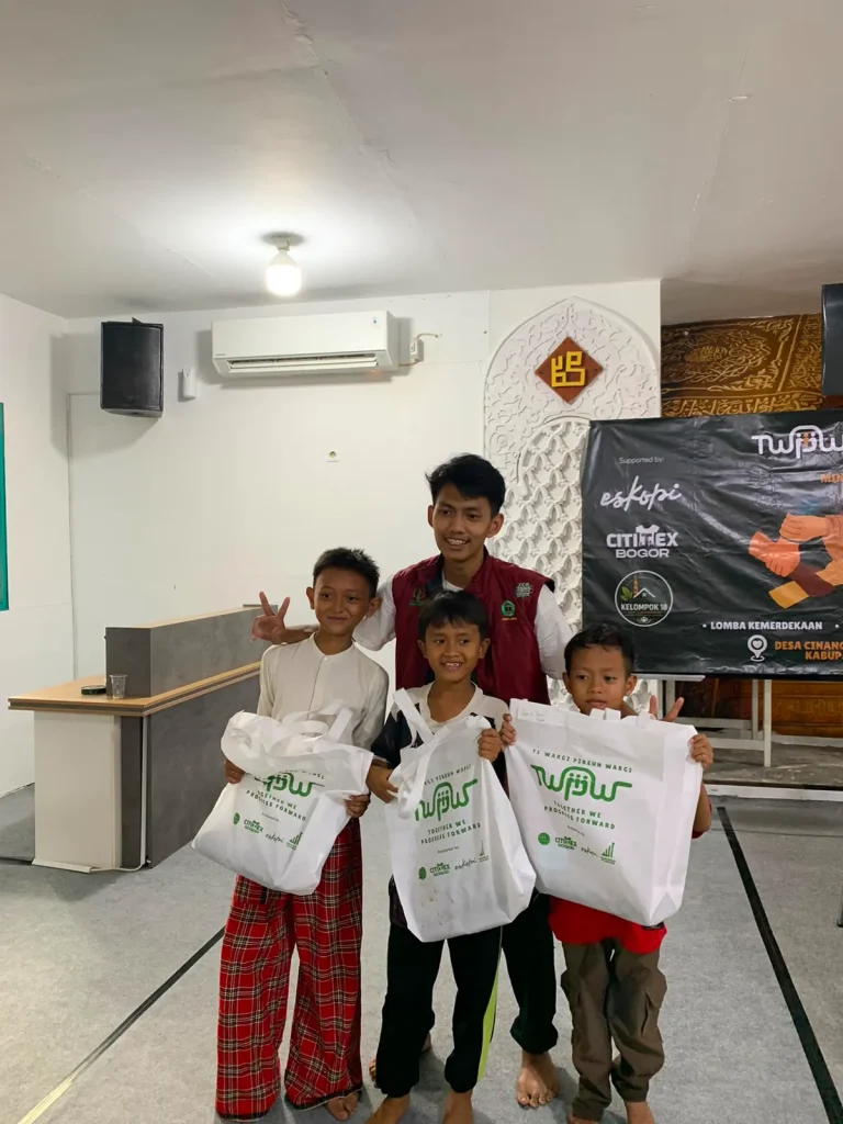 Merayakan Kemerdekaan dengan Aksi Nyata Bersama MMB dan TI Wargi Pikeun Wargi dalam Wargi Mibanda Aksi #1